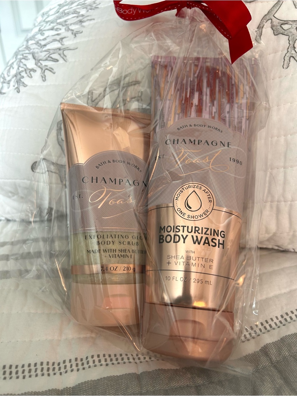 Bath & Body Works Champagne Toast Body Care Set Body Scrub & Body Wash Gift Set